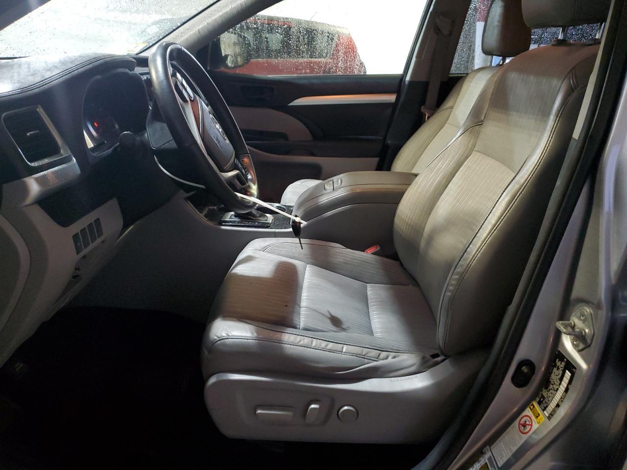 2014 TOYOTA HIGHLANDER - Image 7
