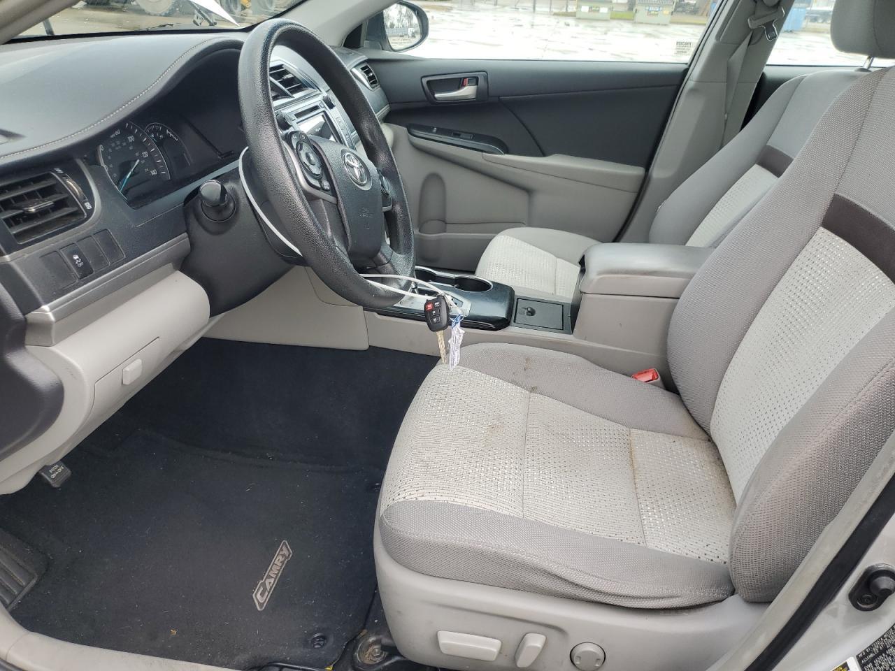 2014 TOYOTA CAMRY L - Фото 7