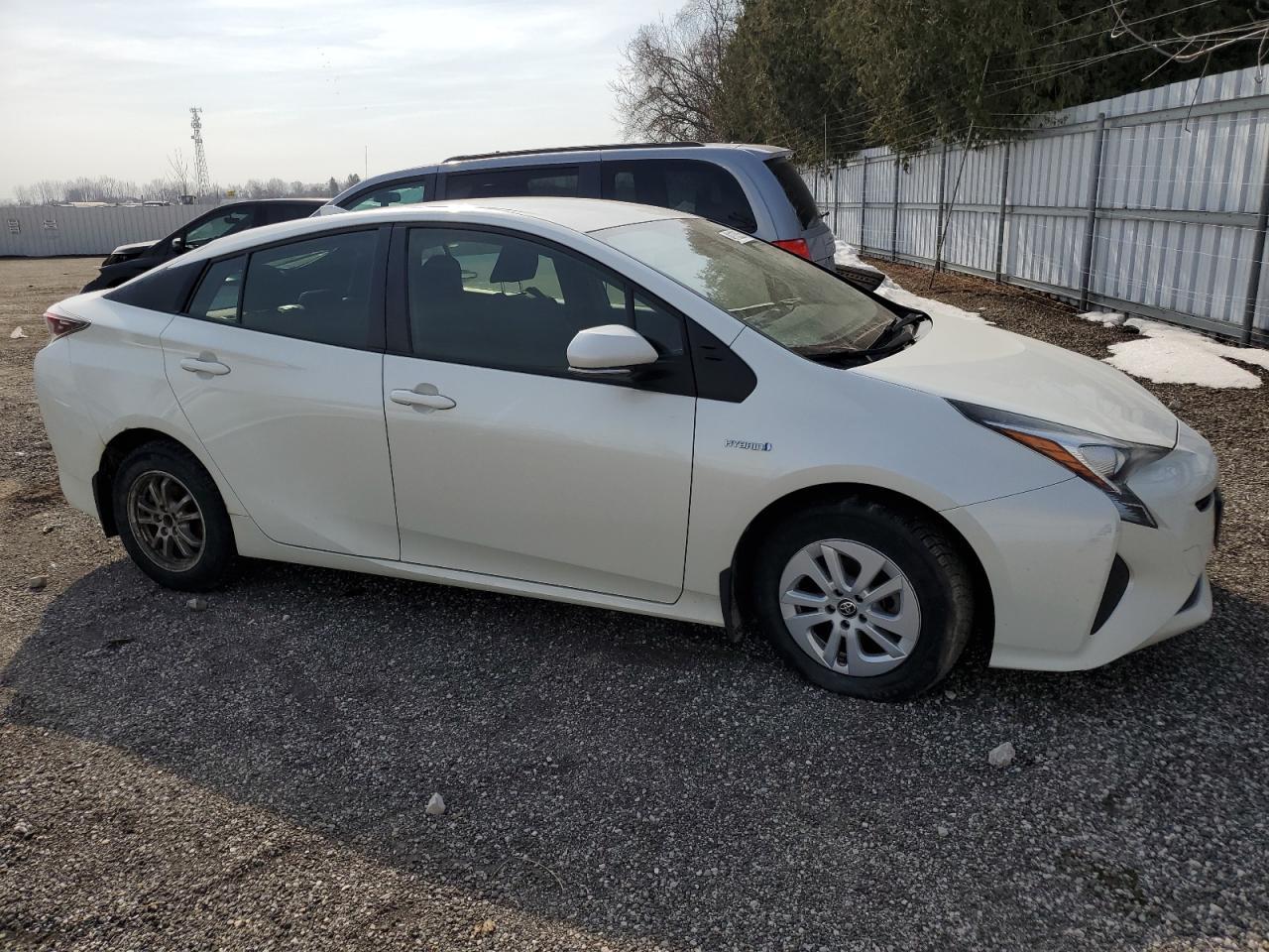 2016 TOYOTA PRIUS - Image 4
