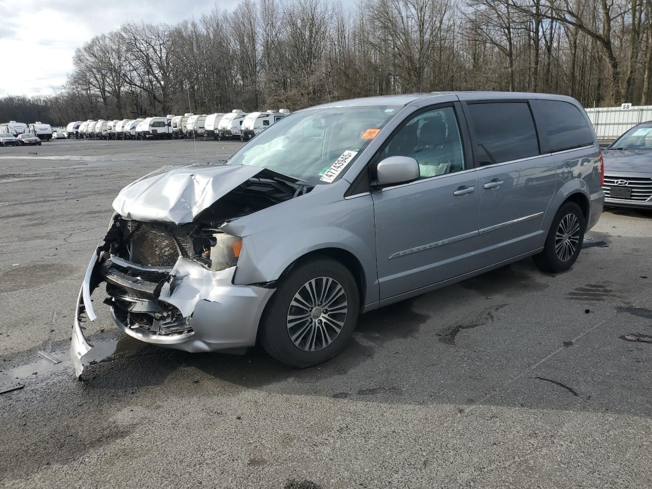2014 CHRYSLER TOWN & COU