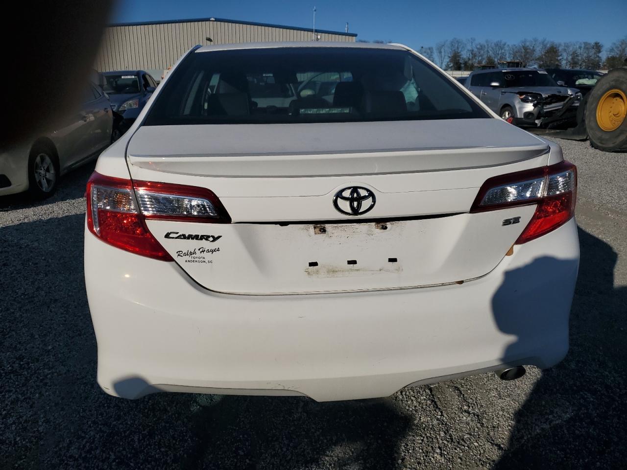 2014 TOYOTA CAMRY L - Image 6