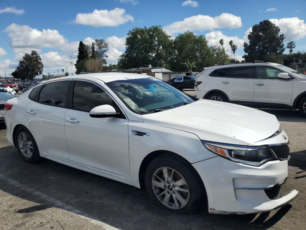 2016 KIA OPTIMA LX - Image 4