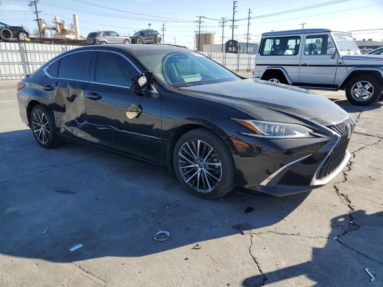 2022 LEXUS ES 300H BA - Фото 4