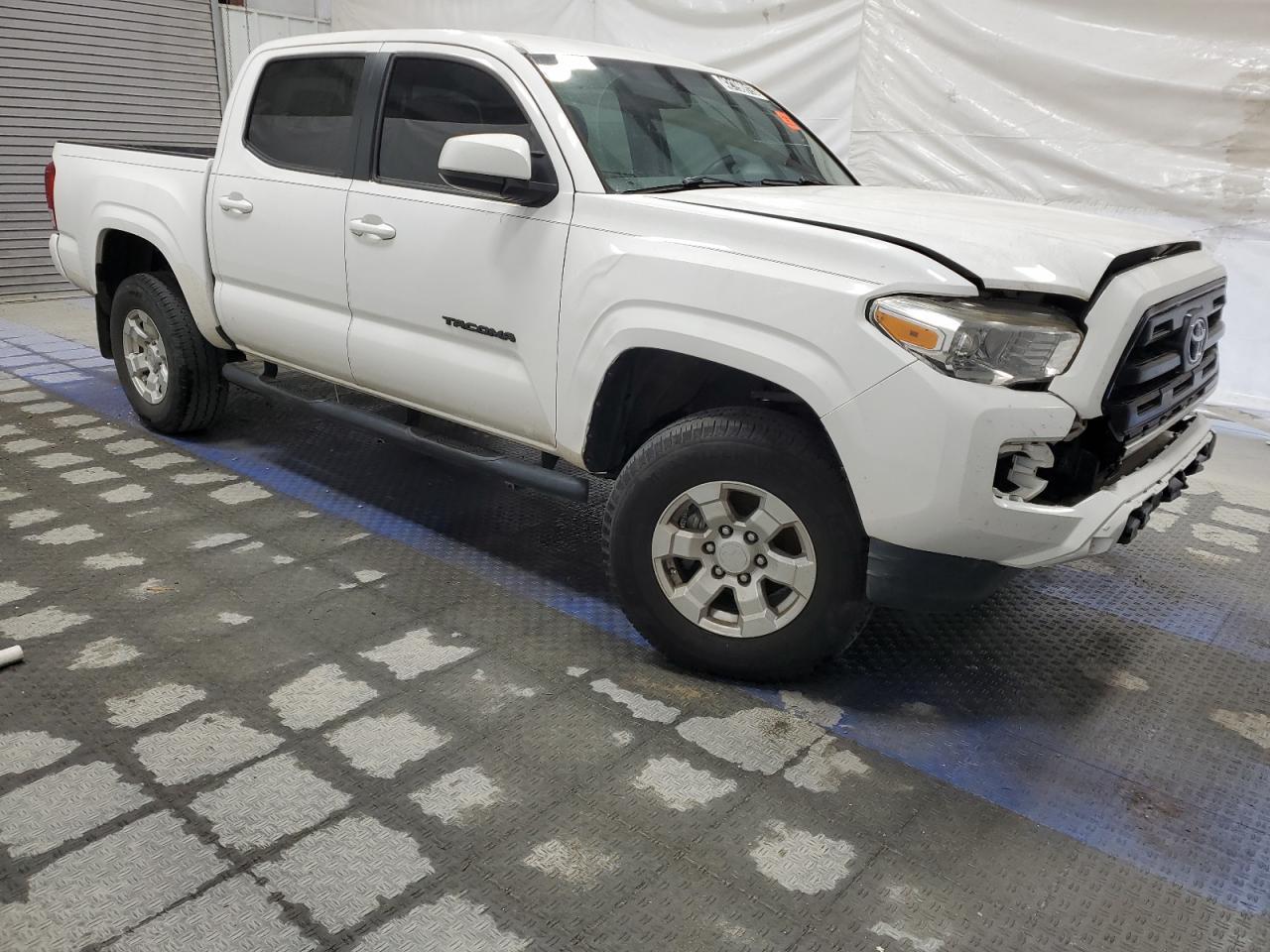 2017 TOYOTA TACOMA DOU - Фото 4