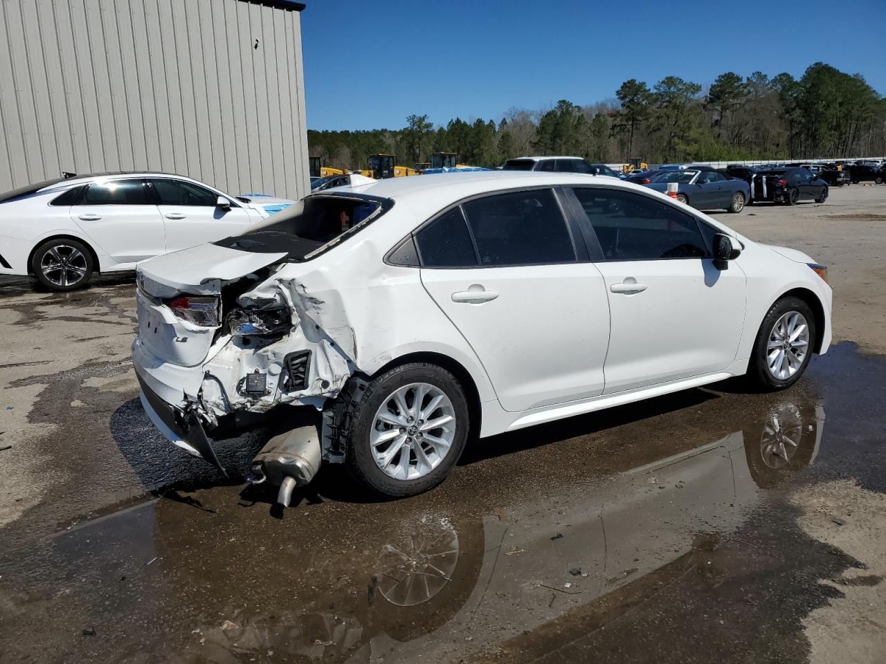 2021 TOYOTA COROLLA LE - Фото 3