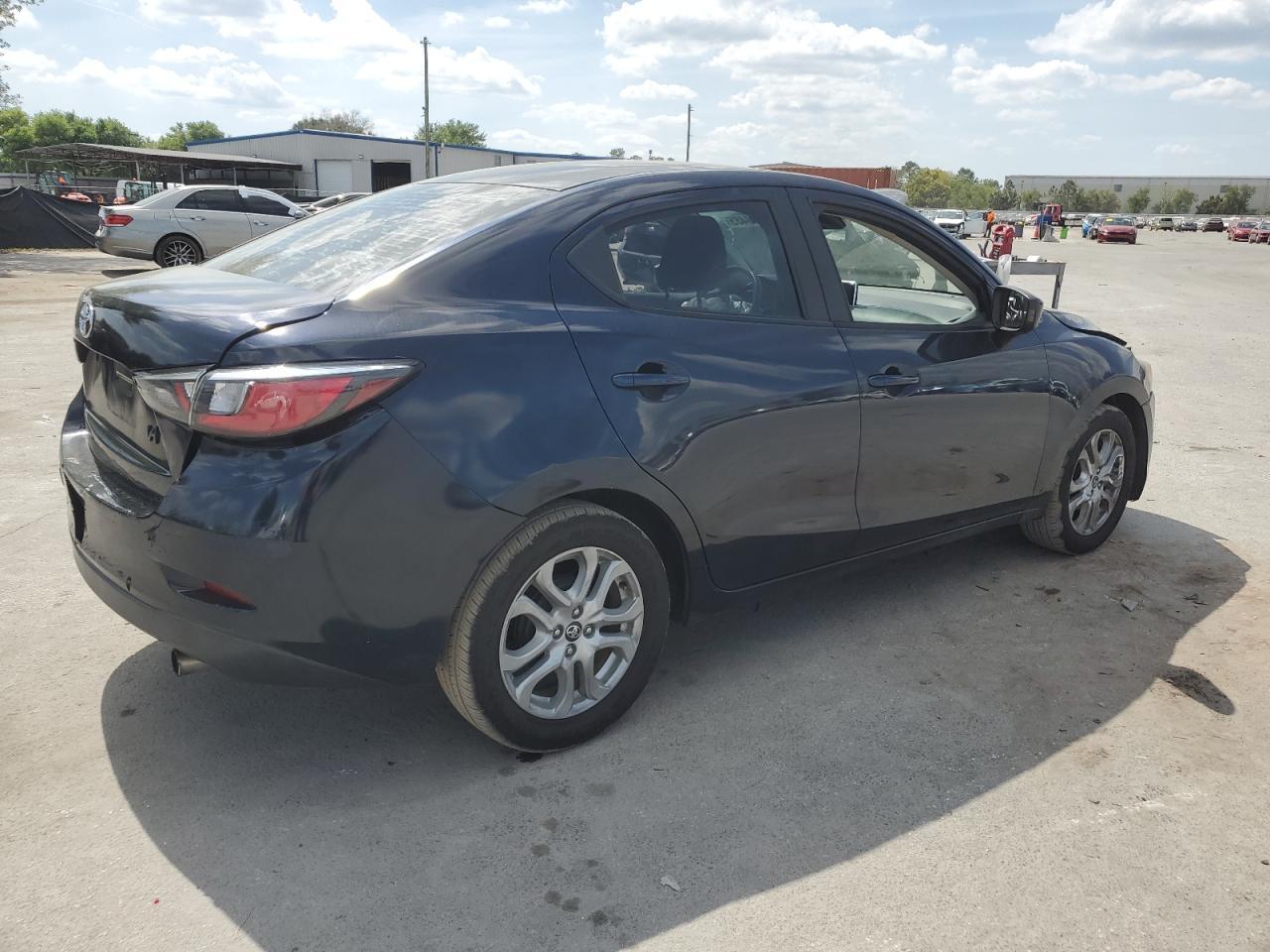 2017 TOYOTA YARIS IA - Image 3