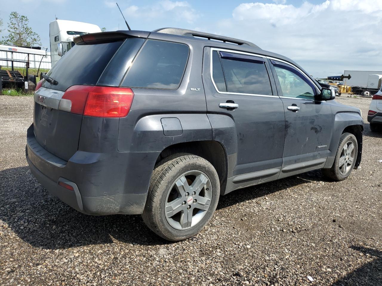 2013 GMC TERRAIN SL - Фото 3