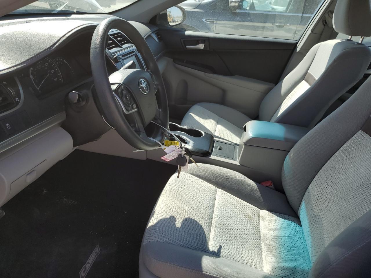 2014 TOYOTA CAMRY L - Фото 7