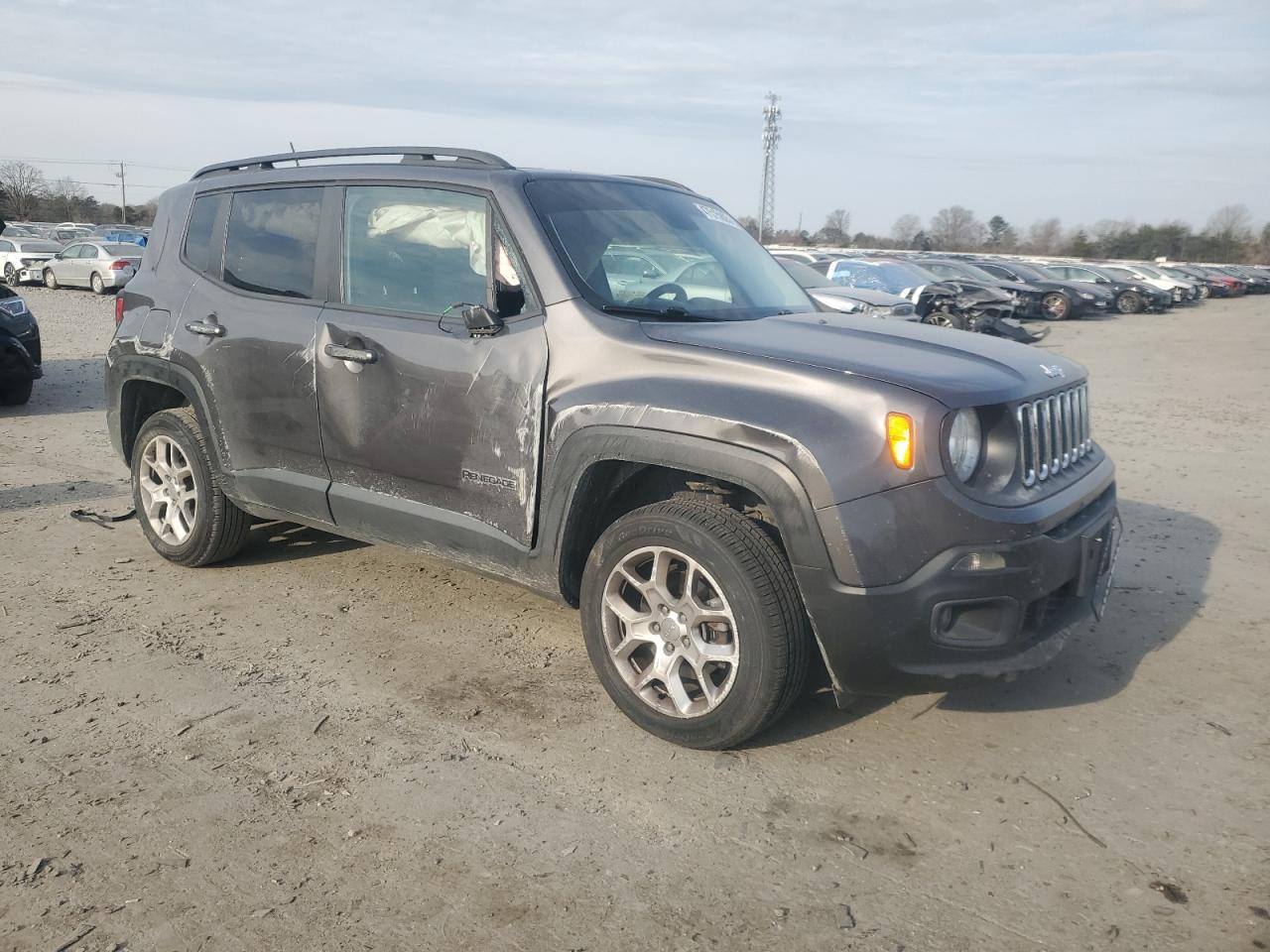 2016 JEEP RENEGADE L - Image 4