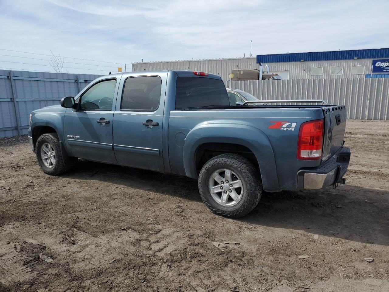 2011 GMC SIERRA K15 - Image 2