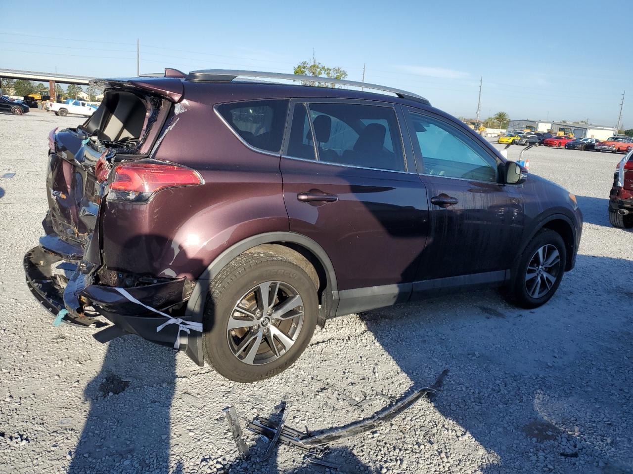 2017 TOYOTA RAV4 XLE - Image 3