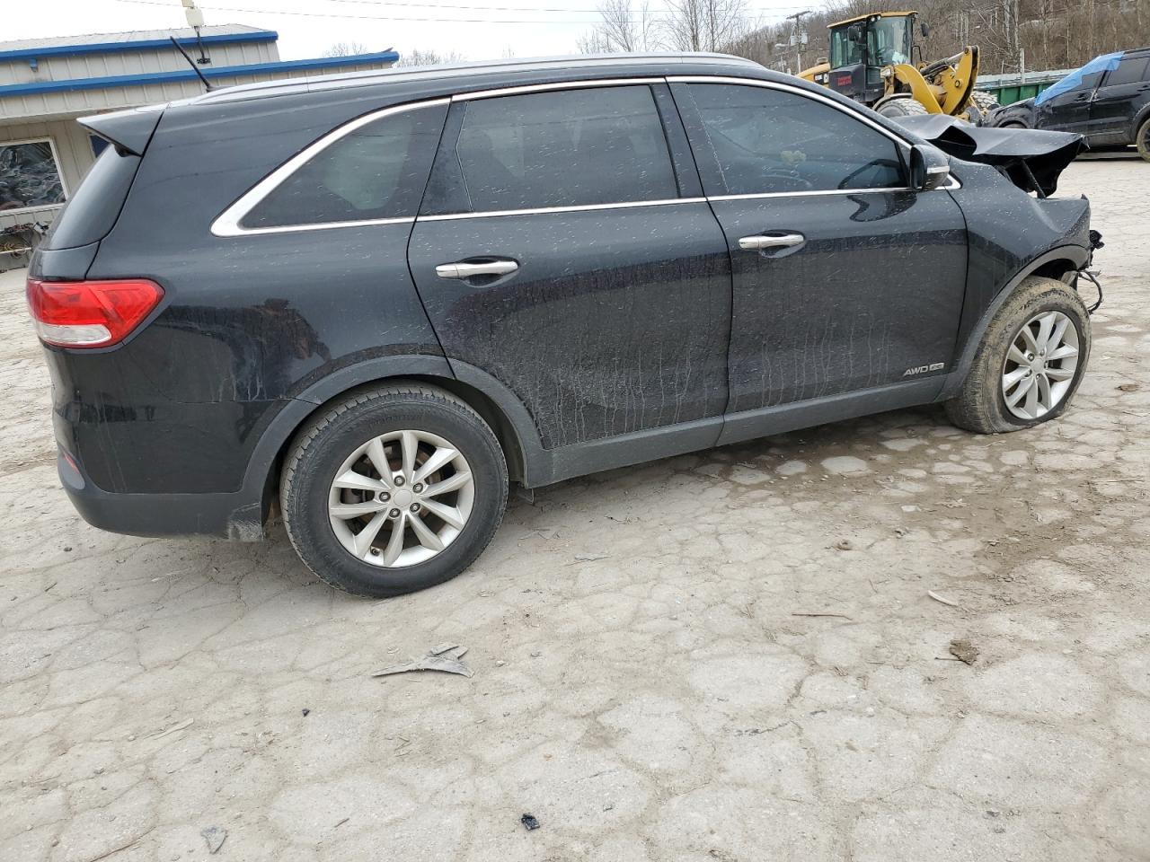 2017 KIA SORENTO LX - Image 3