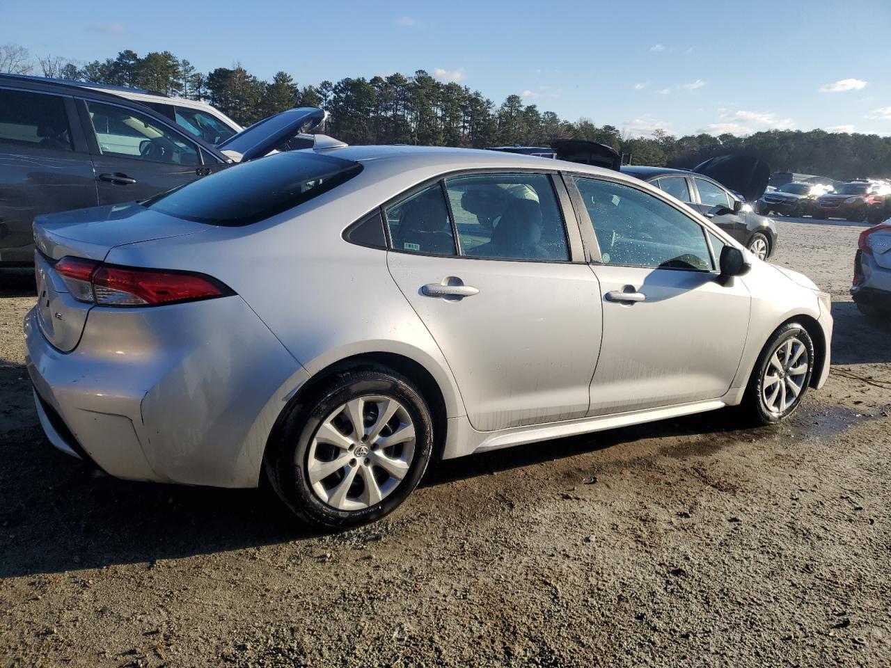 2021 TOYOTA COROLLA LE - Фото 3