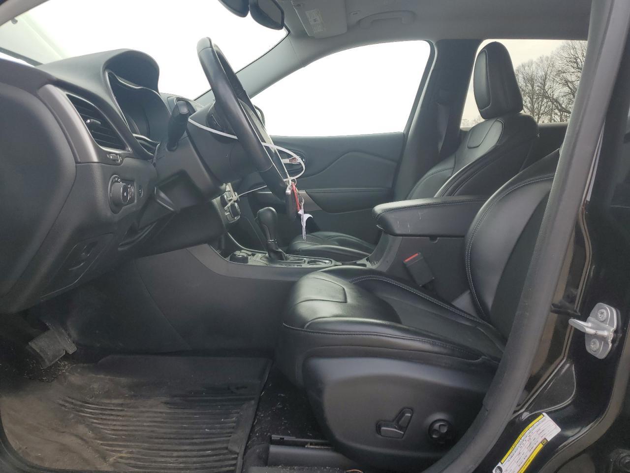 2019 JEEP CHEROKEE L - Image 7