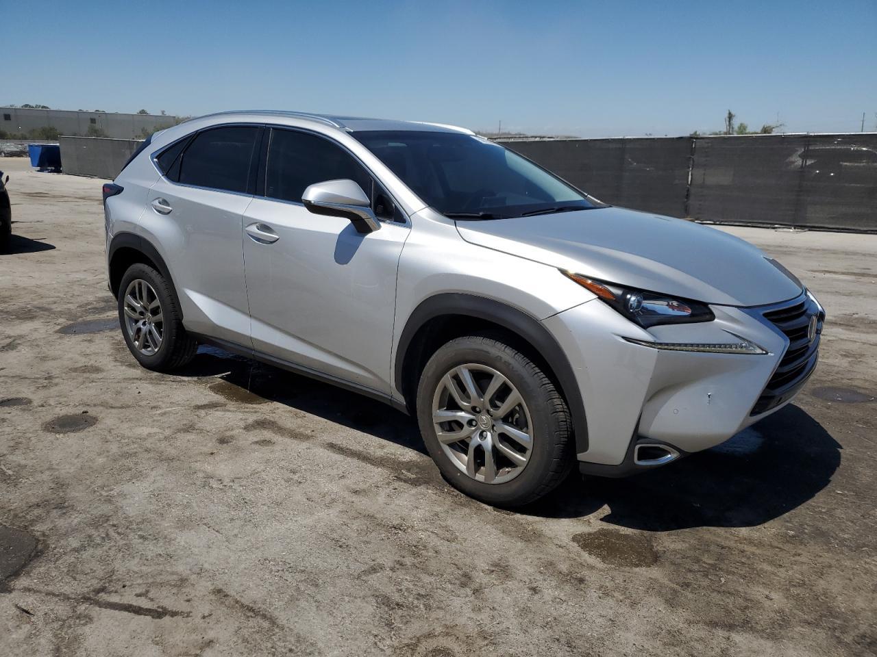2015 LEXUS NX 200T - Image 4