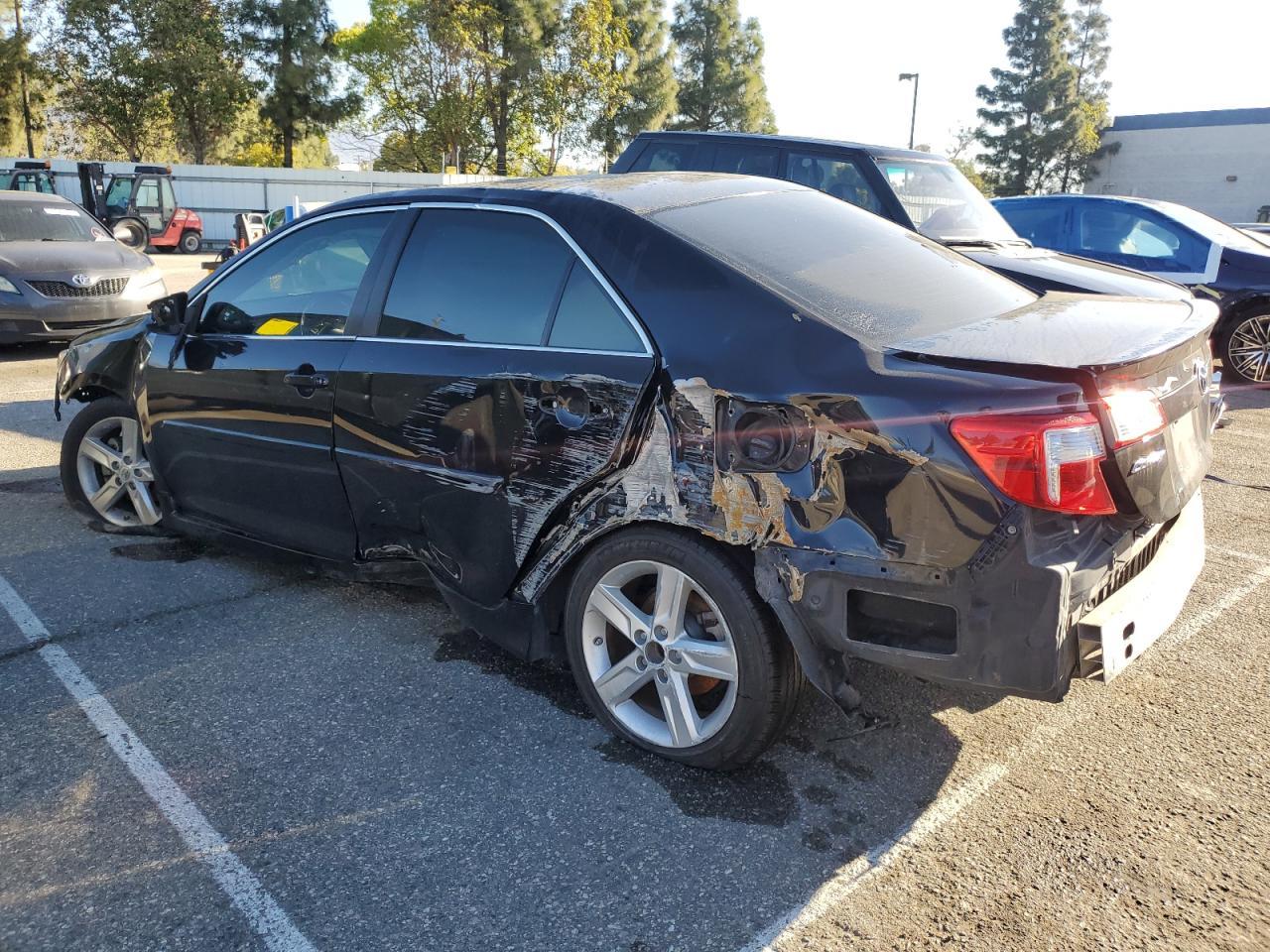 2013 TOYOTA CAMRY L - Image 2