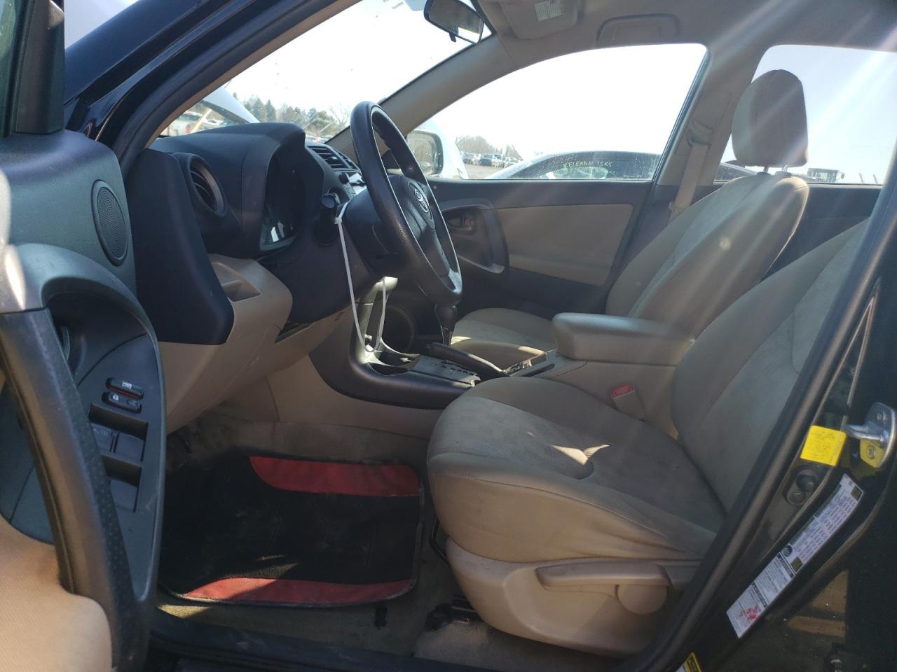 2011 TOYOTA RAV4 - Фото 7
