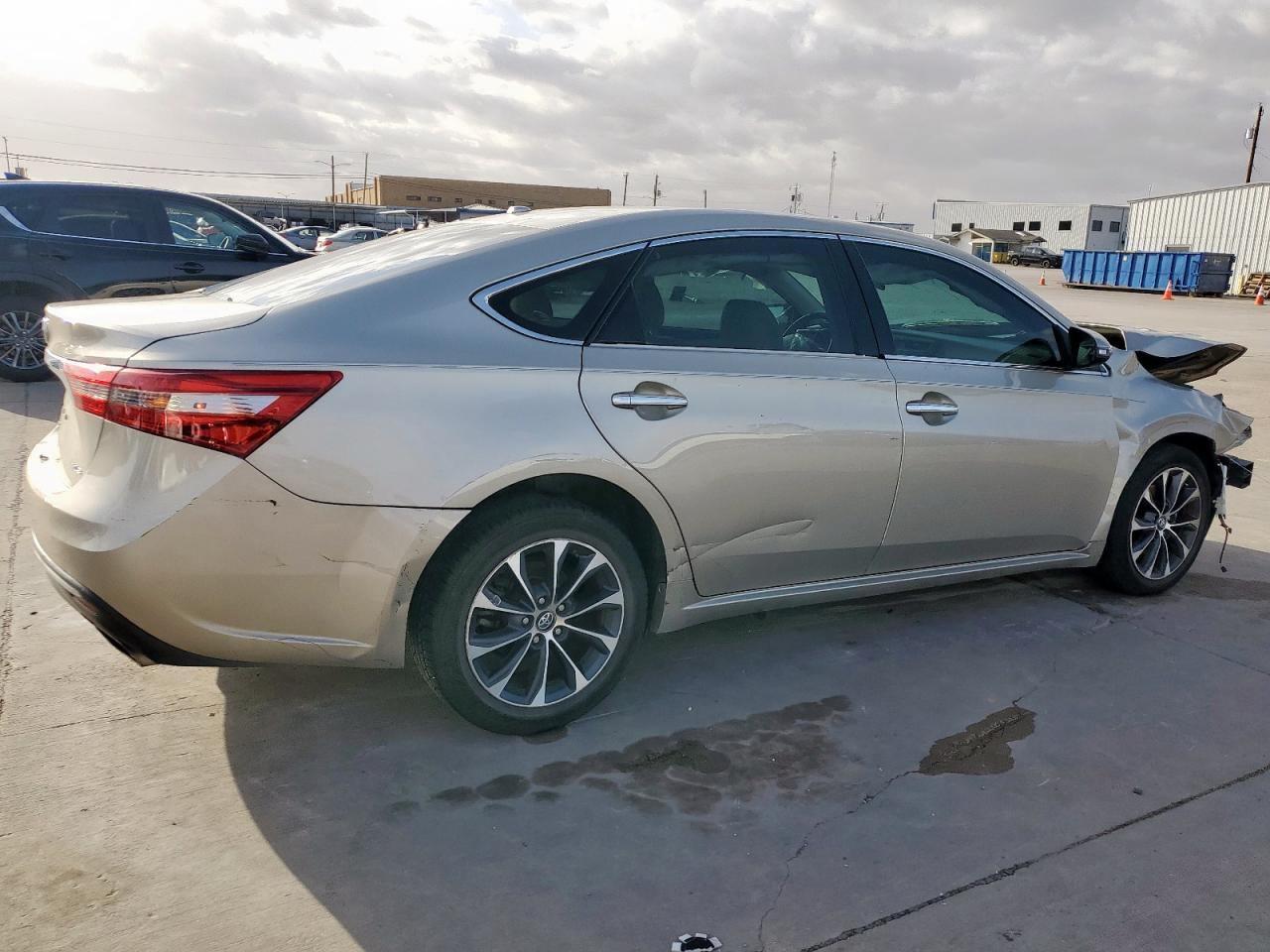 2016 TOYOTA AVALON XLE - Image 3