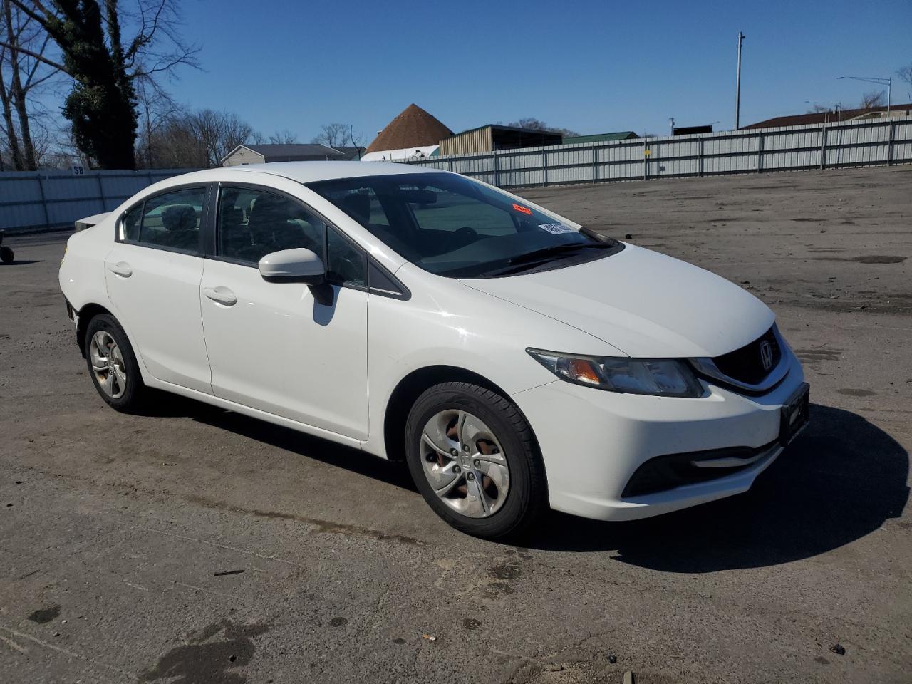 2015 HONDA CIVIC LX - Image 4
