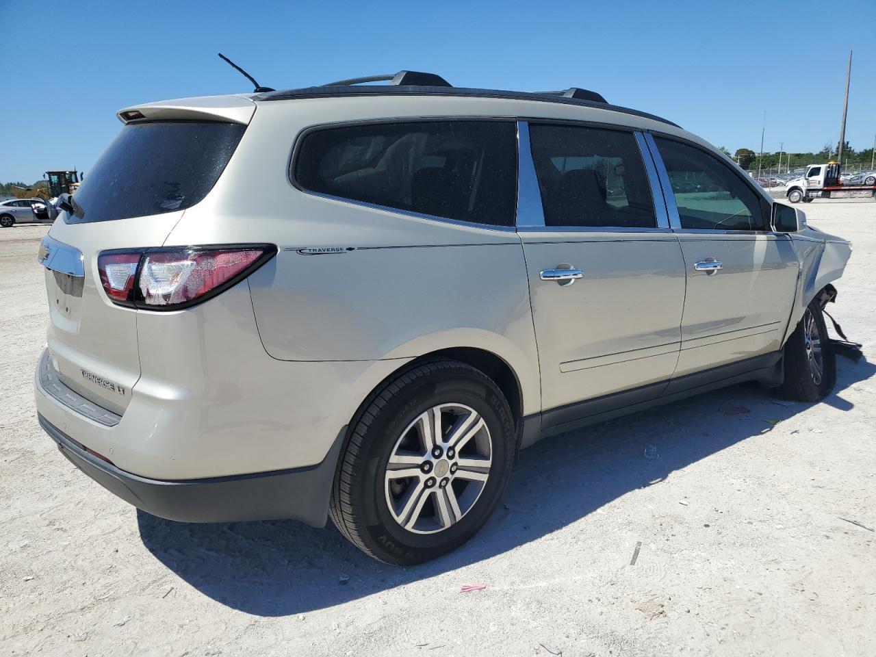 2015 CHEVROLET TRAVERSE L - Image 3