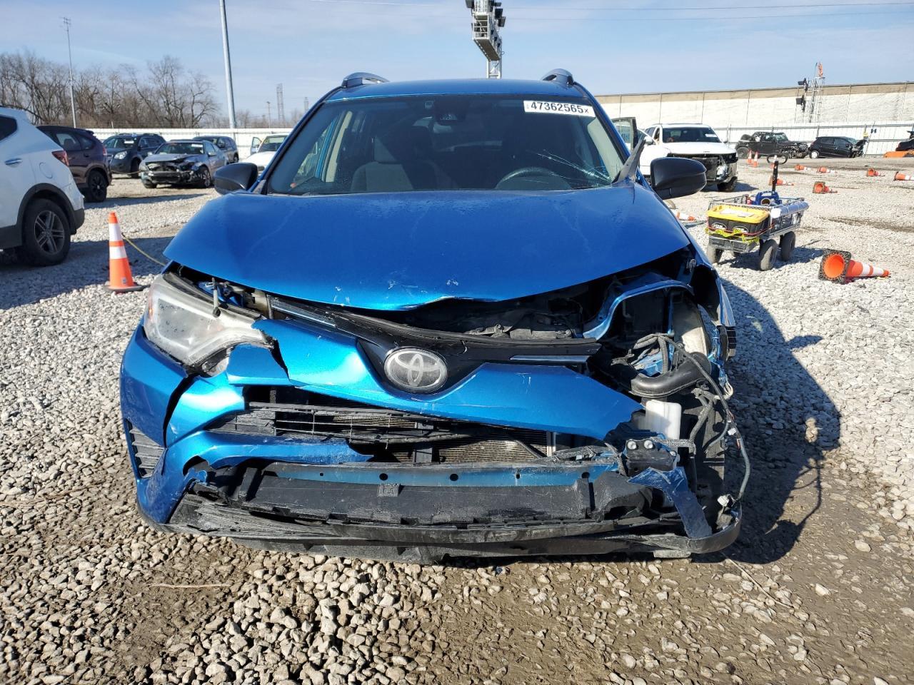 2017 TOYOTA RAV4 LE - Image 5