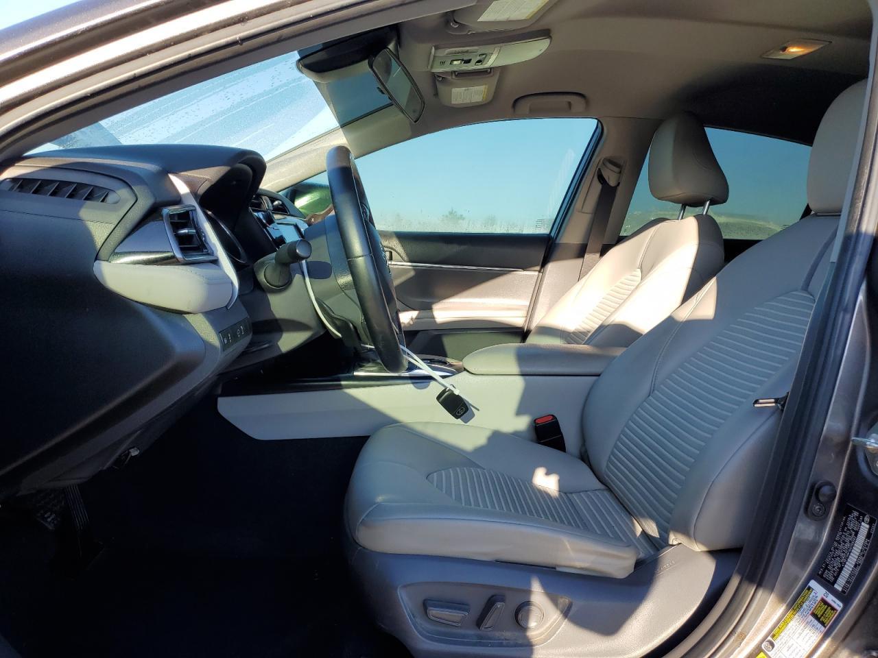 2019 TOYOTA CAMRY L - Фото 7