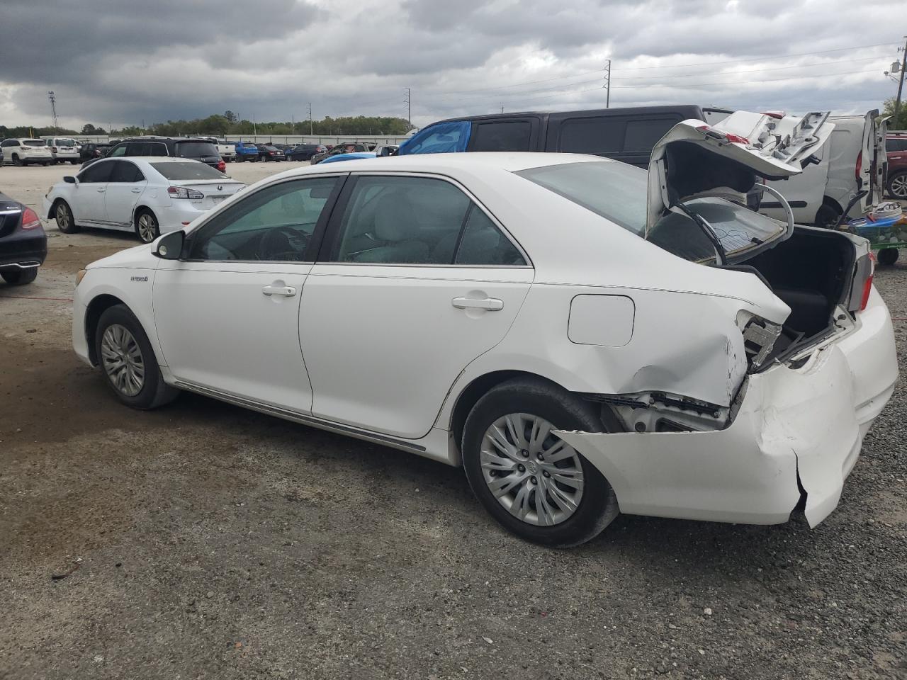 2012 TOYOTA CAMRY HYBR - Image 2