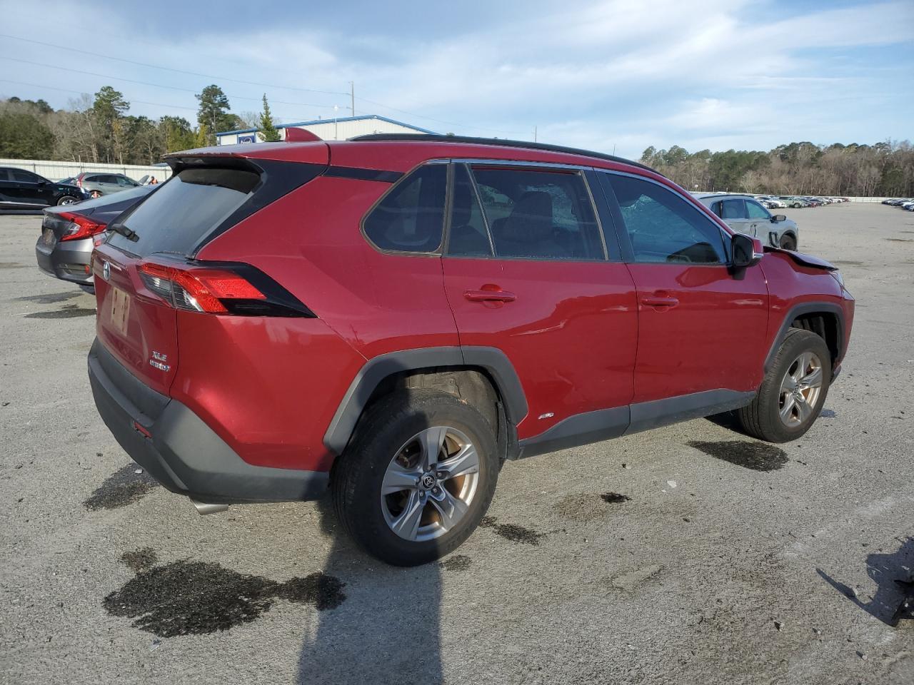 2022 TOYOTA RAV4 XLE - Image 3