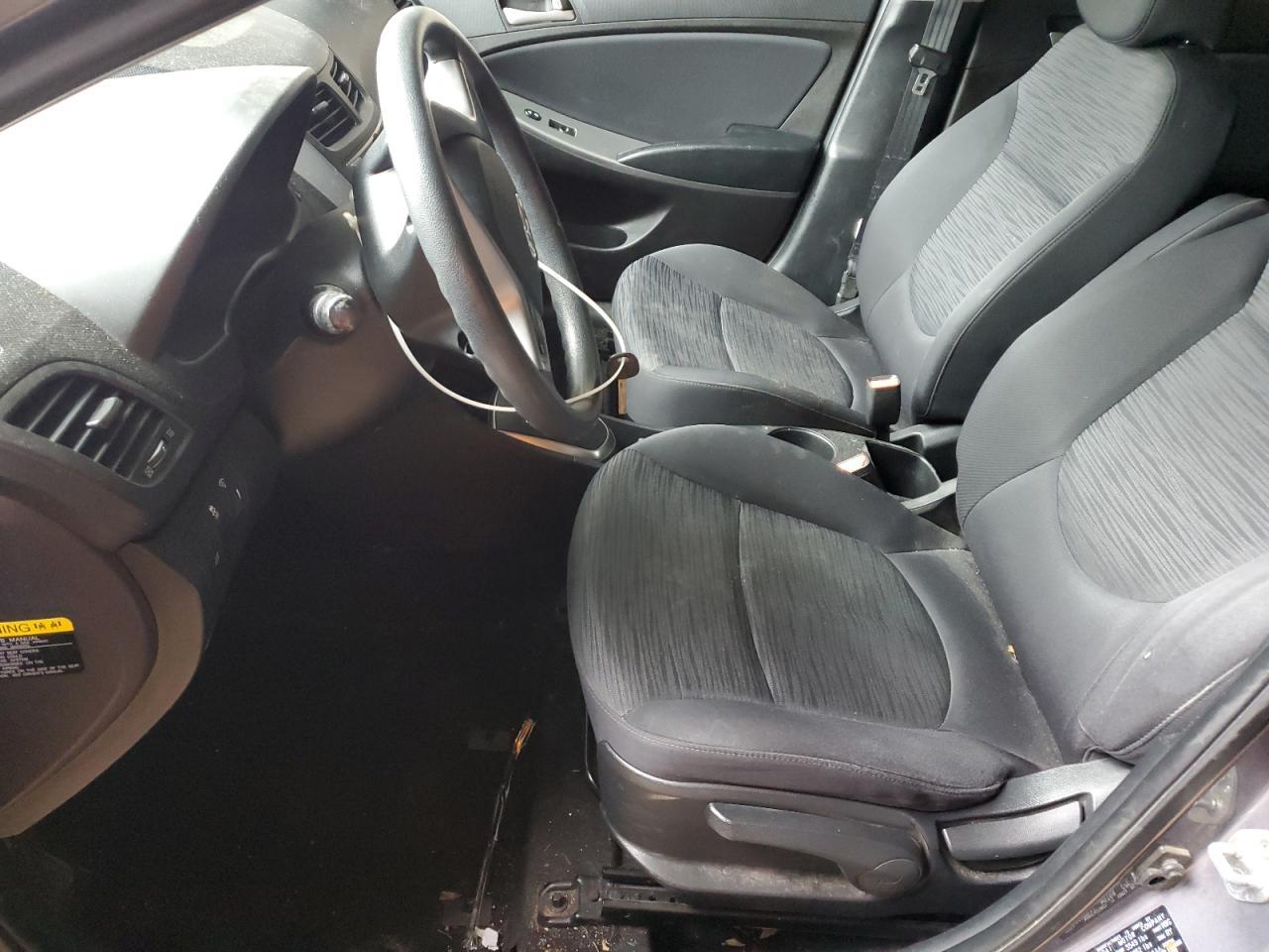 2017 HYUNDAI ACCENT SE - Image 7
