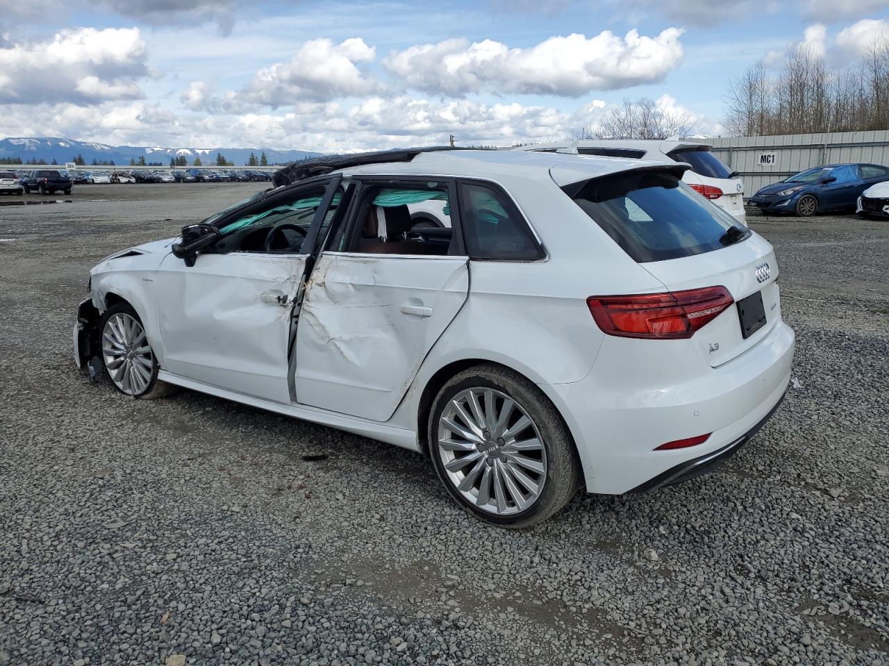2017 AUDI A3 E-TRON - Image 2