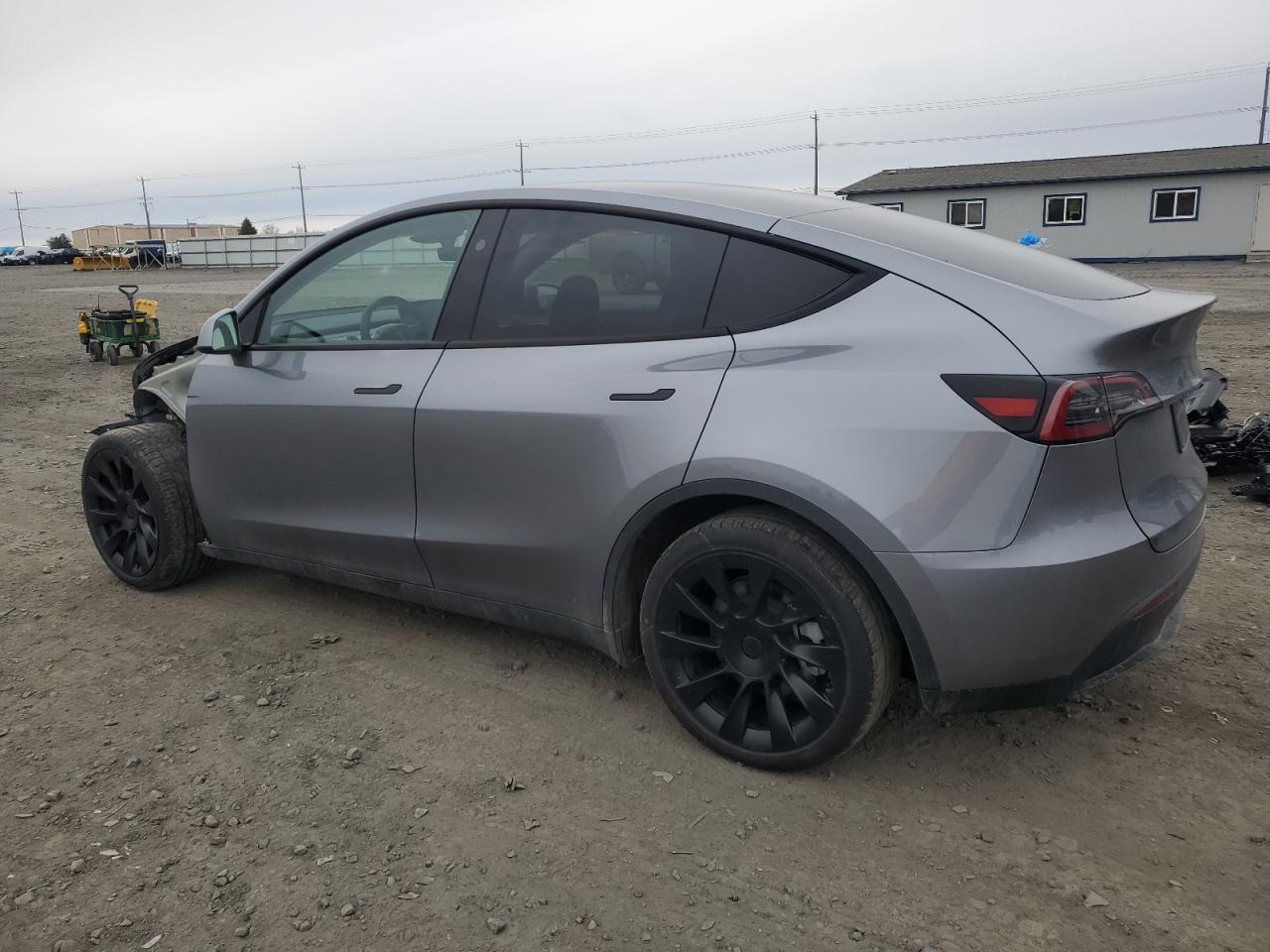 2025 TESLA MODEL Y - Image 2