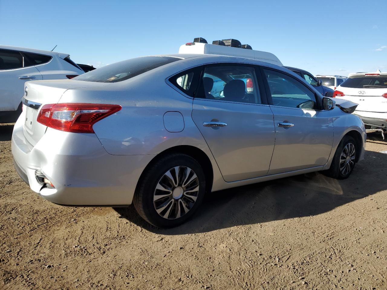 2017 NISSAN SENTRA S - Фото 3