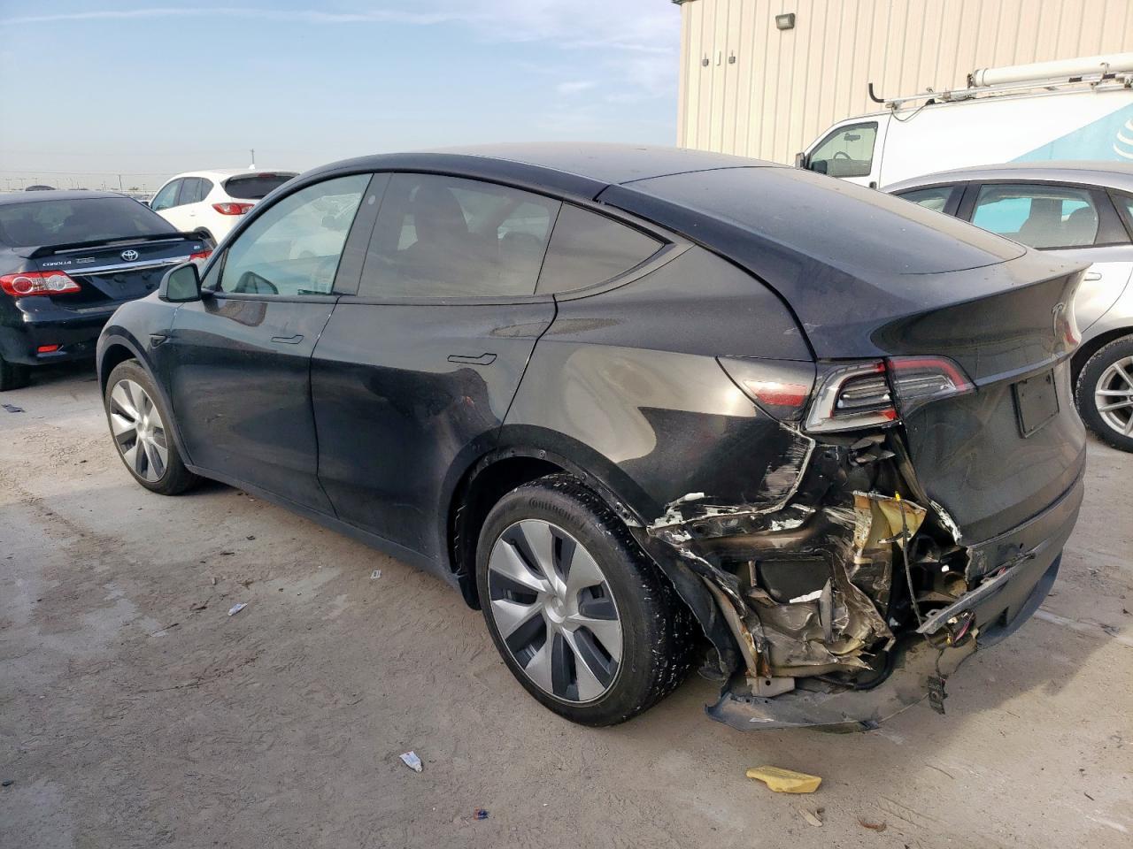 2022 TESLA MODEL Y - Image 2