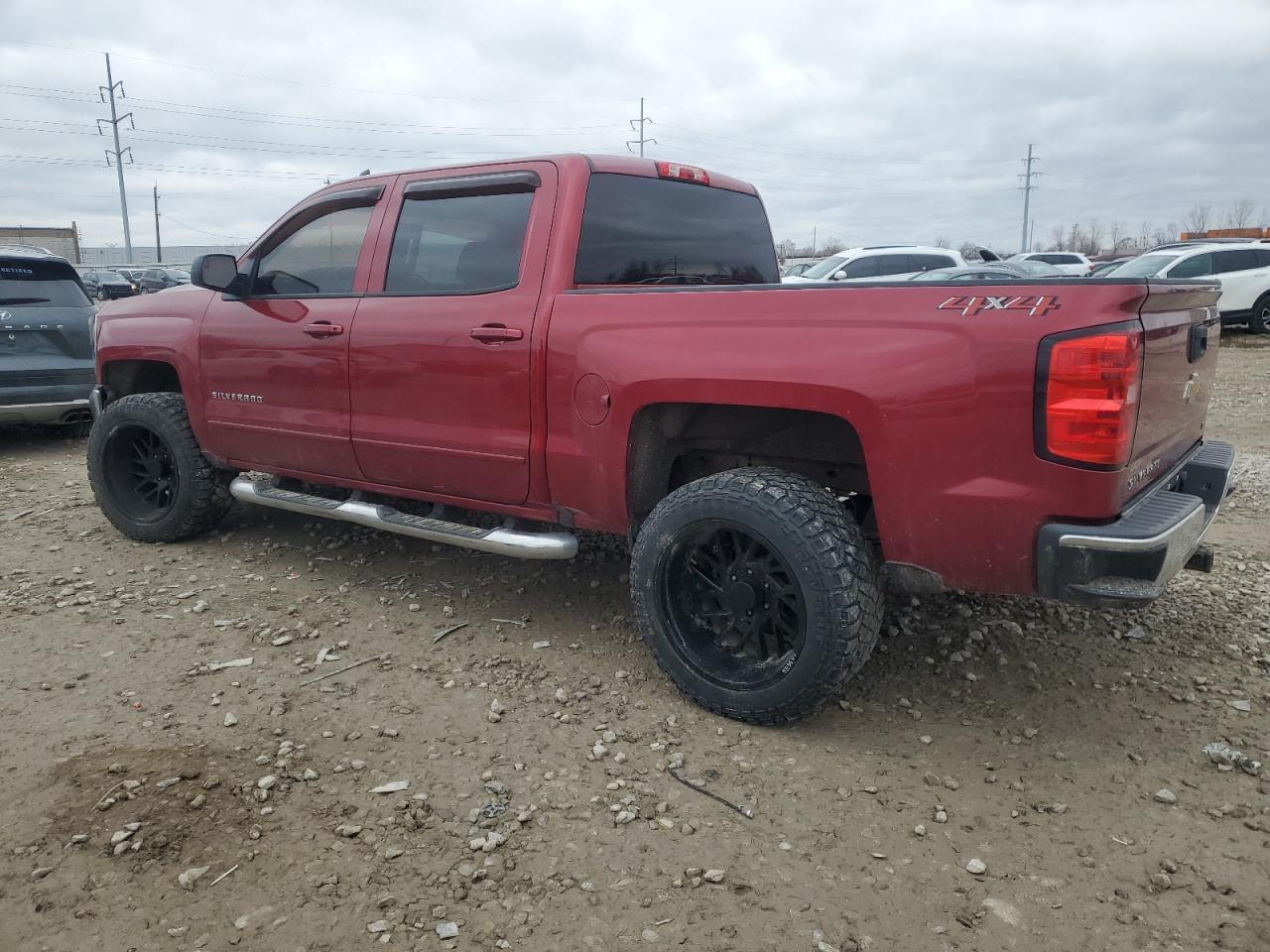 2018 CHEVROLET SILVERADO - Фото 2