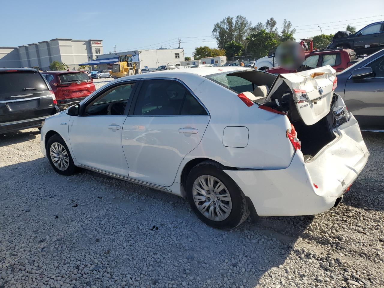 2012 TOYOTA CAMRY HYBR - Image 2