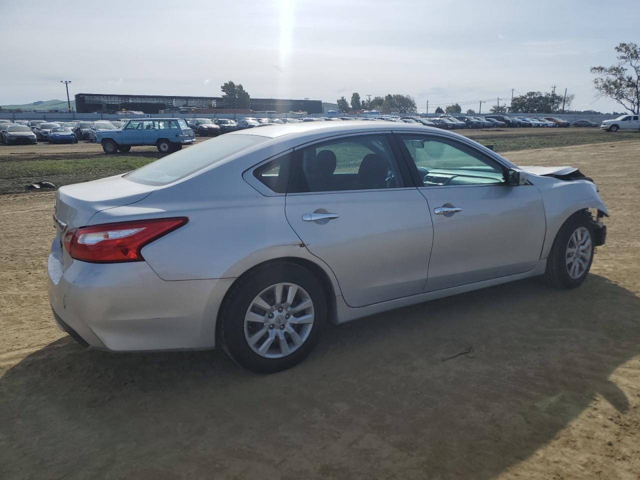 2017 NISSAN ALTIMA 2.5 - Фото 3