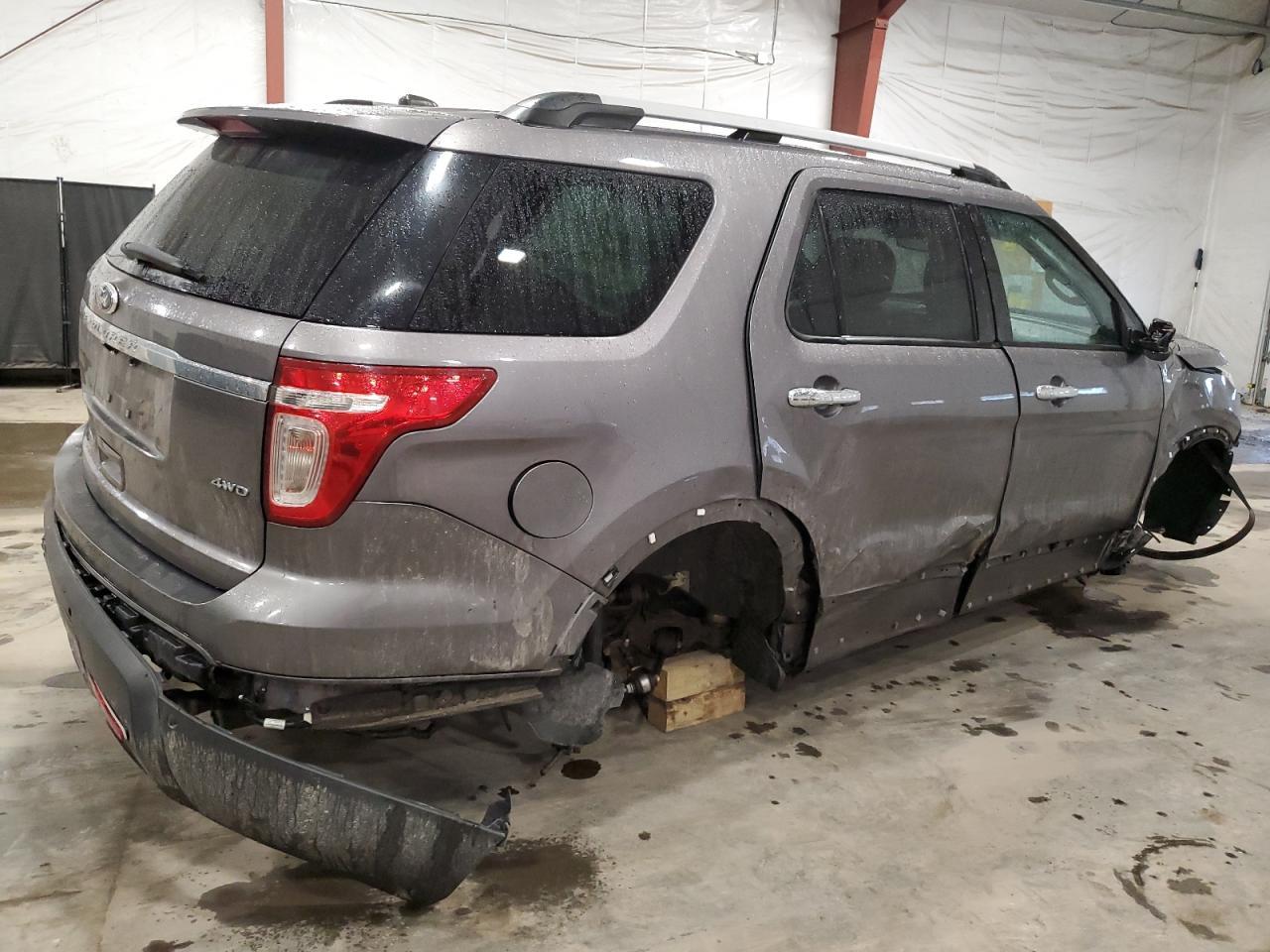 2013 FORD EXPLORER X - Фото 3