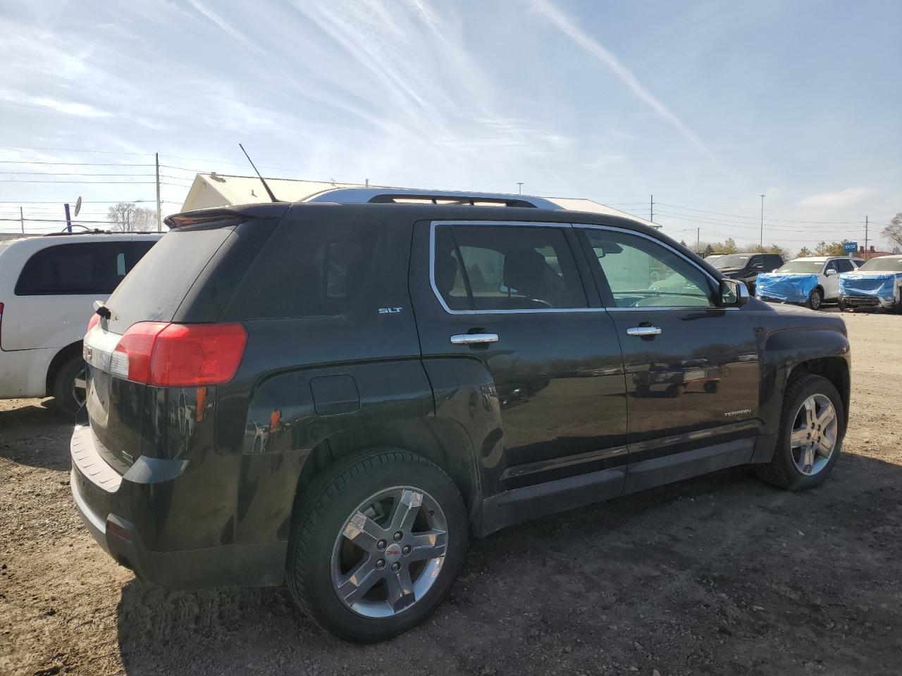 2012 GMC TERRAIN SL - Image 3