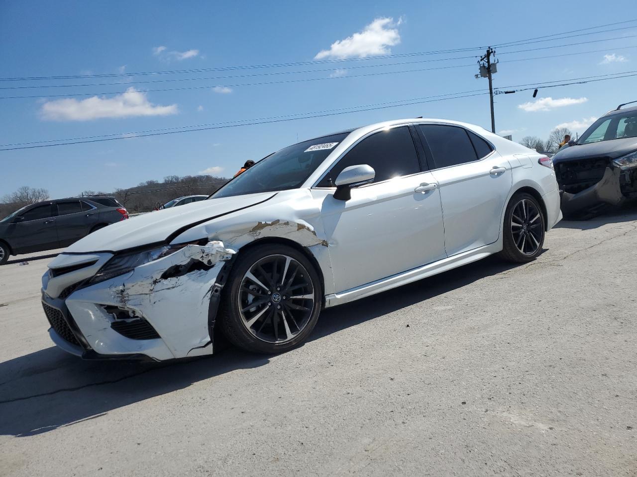 2019 TOYOTA CAMRY XSE