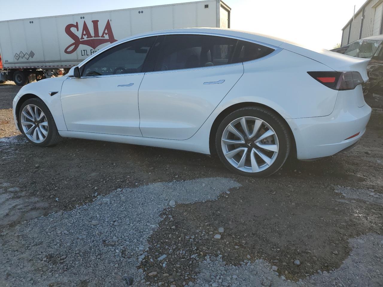 2019 TESLA MODEL 3 - Image 2
