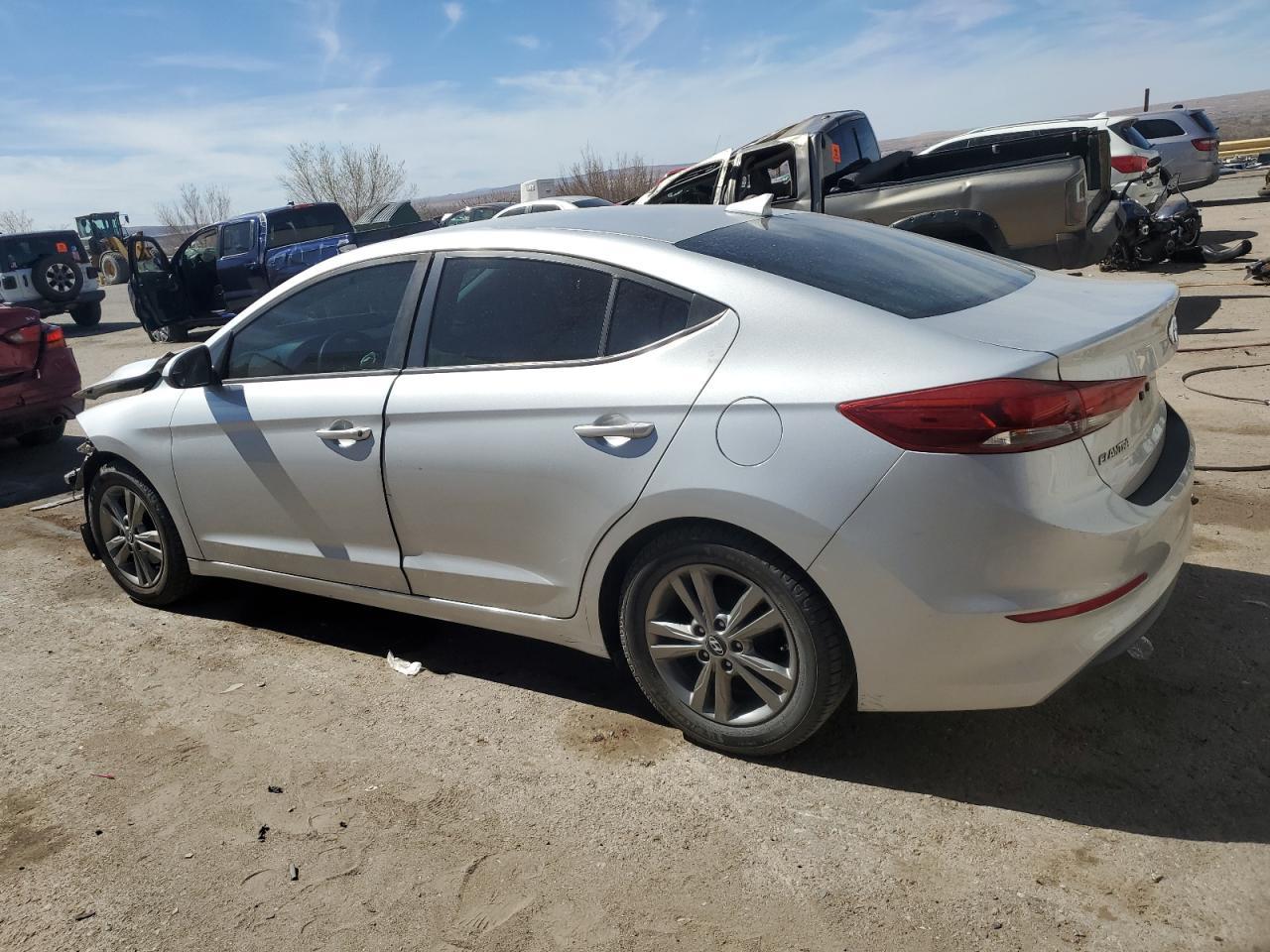 2017 HYUNDAI ELANTRA SE - Фото 2