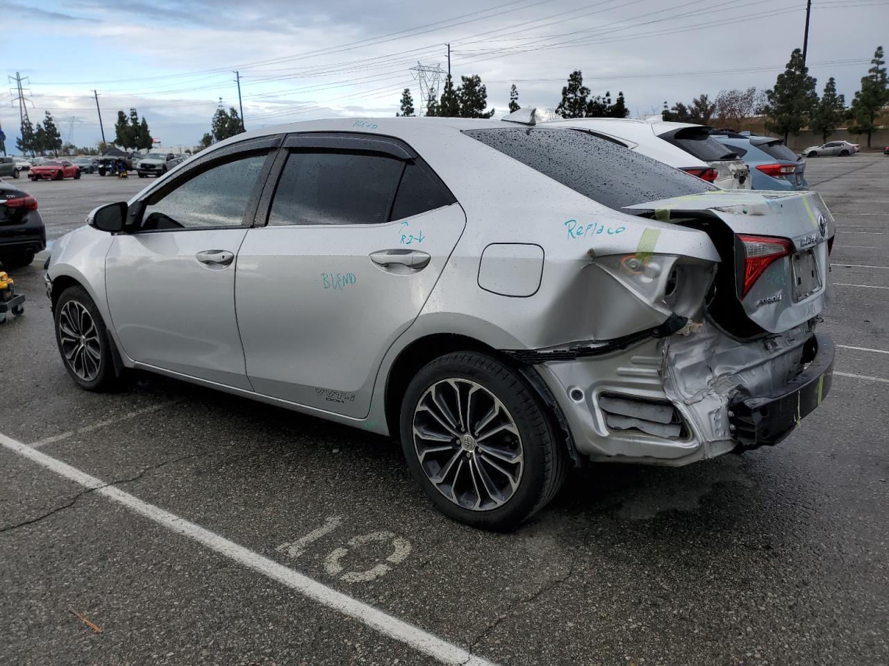 2015 TOYOTA COROLLA L - Image 2