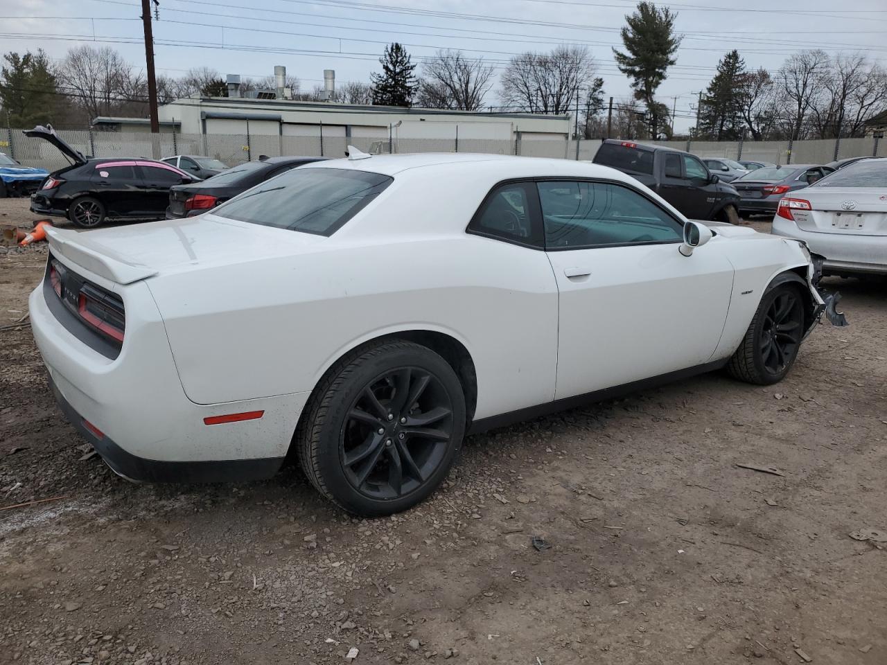 2015 DODGE CHALLENGER - Фото 3
