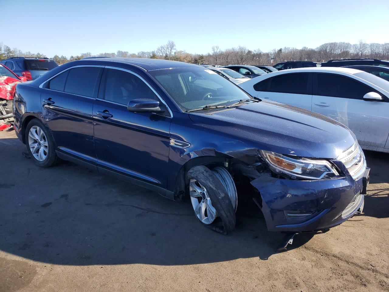 2012 FORD TAURUS SEL - Image 4