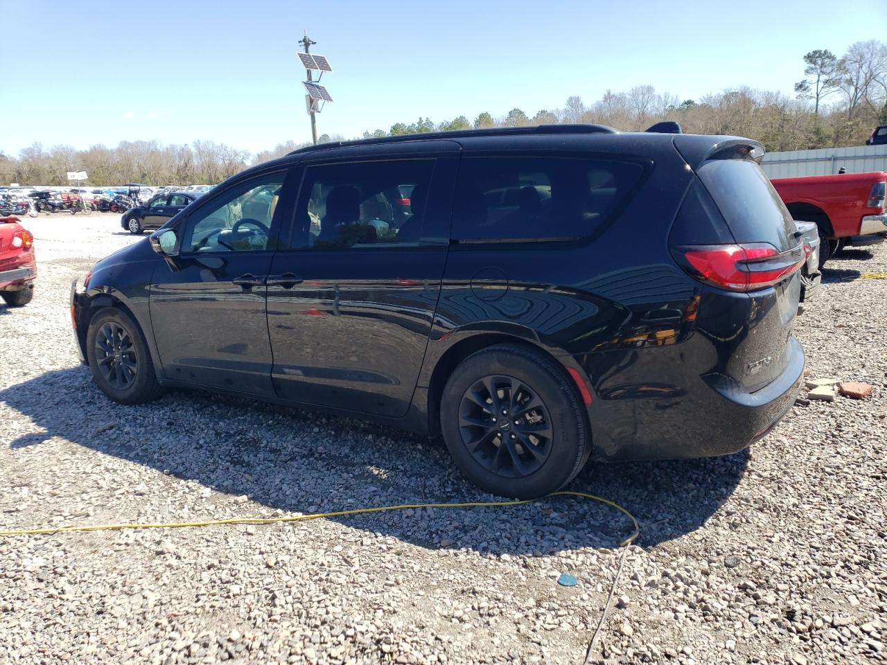 2022 CHRYSLER PACIFICA T - Image 2