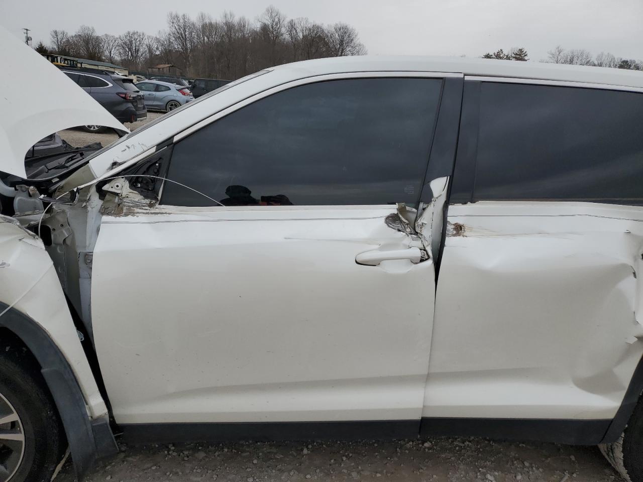 2019 TOYOTA HIGHLANDER - Image 7