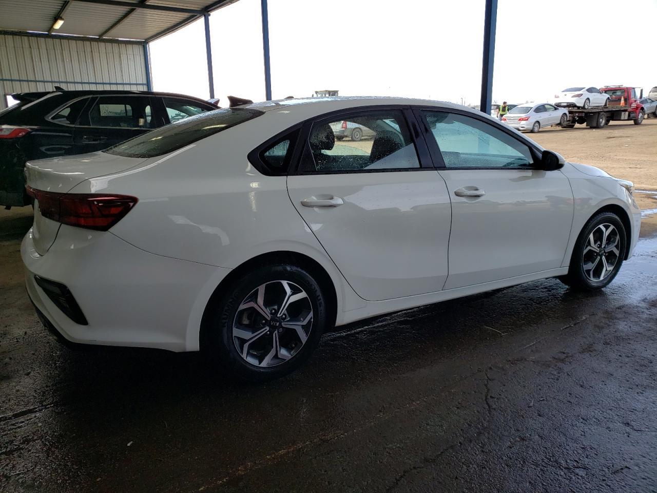 2021 KIA FORTE FE - Image 3