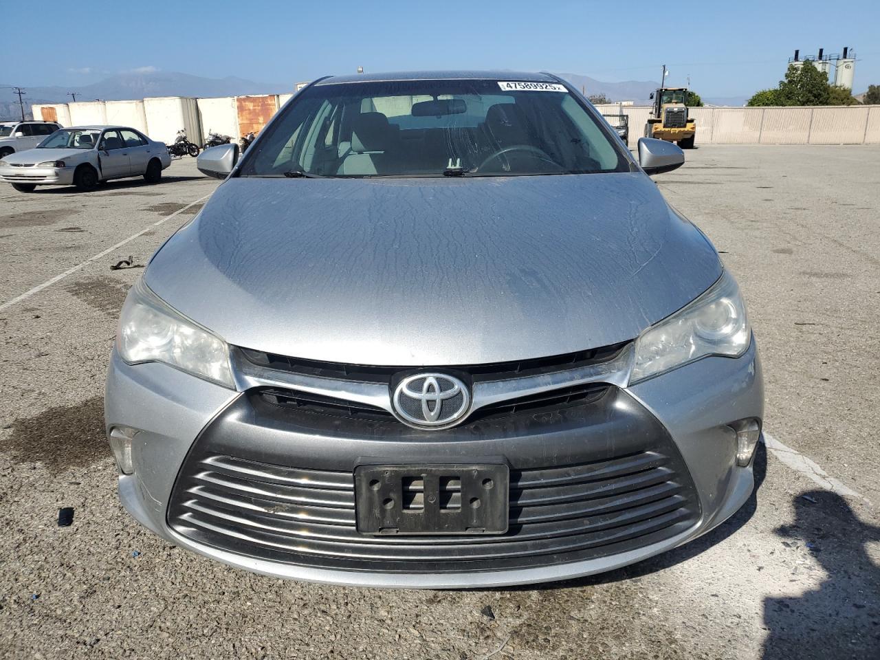2016 TOYOTA CAMRY LE - Фото 5