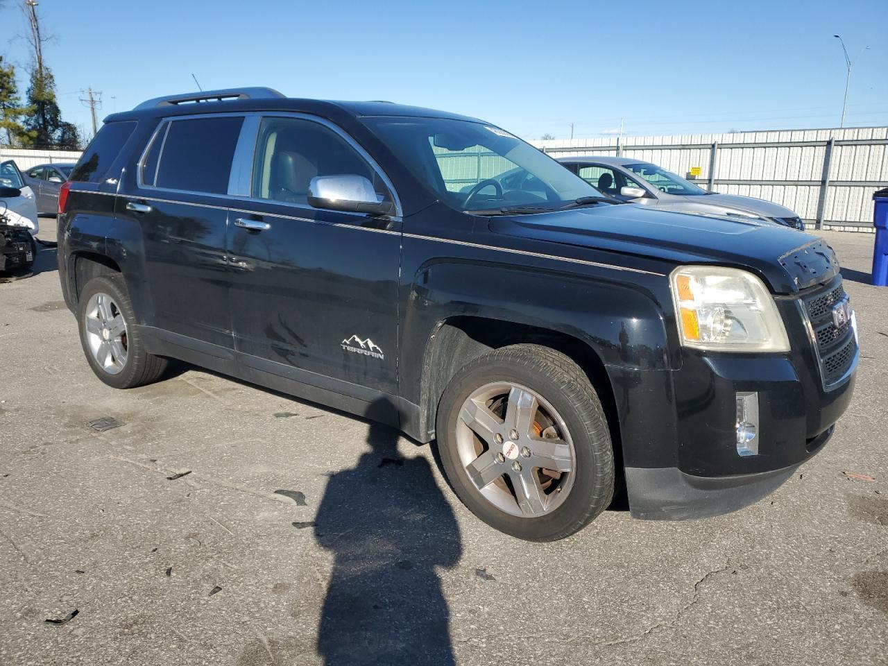 2012 GMC TERRAIN SL - Image 4