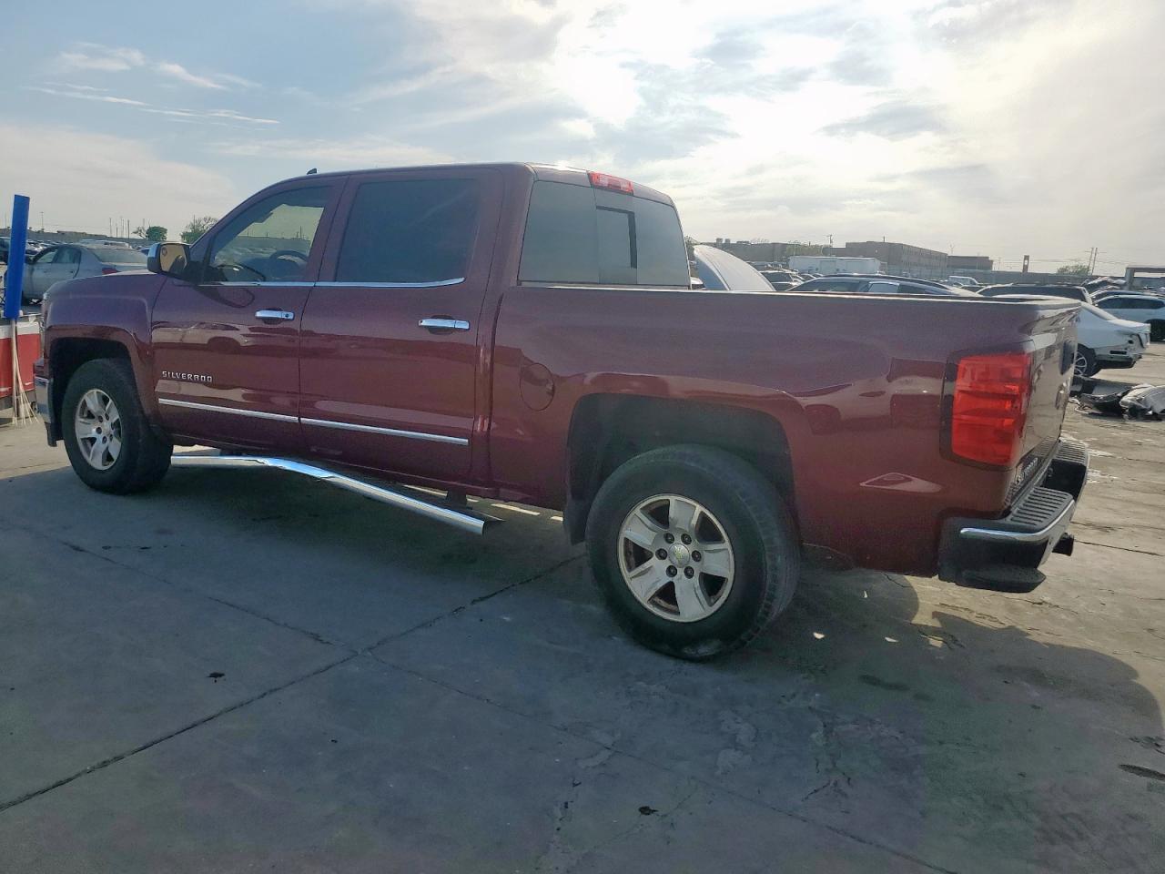 2015 CHEVROLET SILVERADO - Фото 2